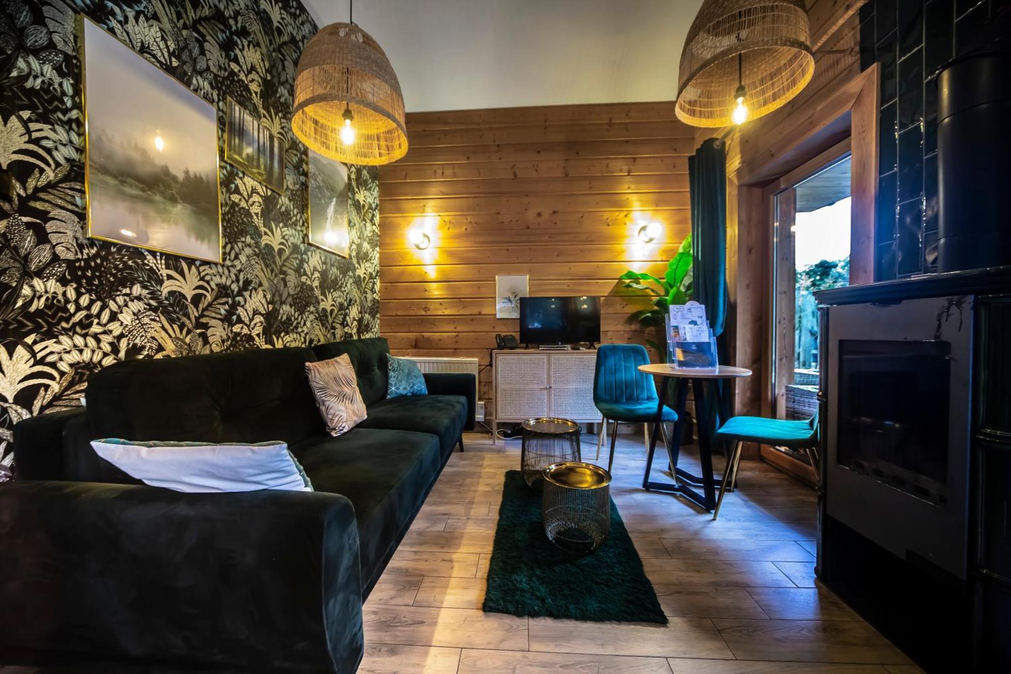Hotel Bacowka Radawa & Spa Buitenkant foto